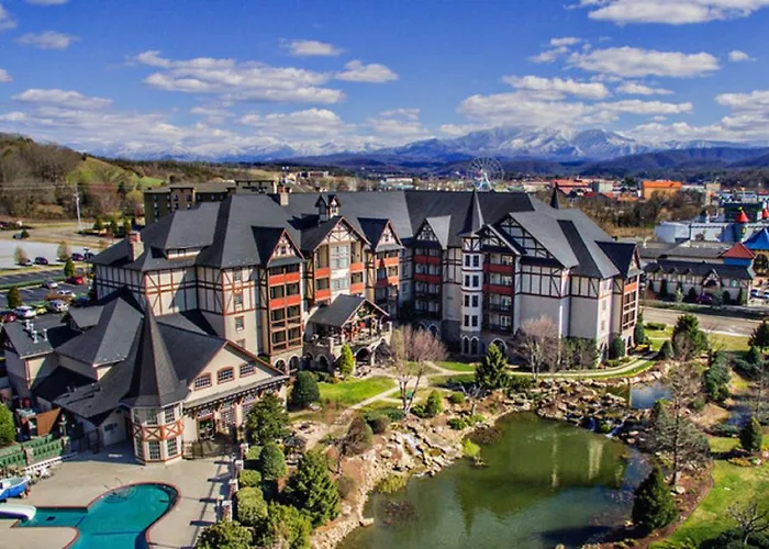 Discover the Top Pigeon Forge Hotels with Indoor Pools for a Relaxing Stay